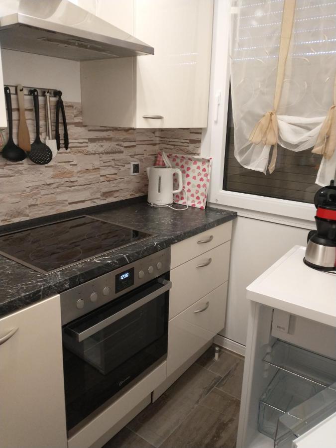 Appartement Anna Mit Innenpoolnutzung บาดวือริสโฮเฟิน ภายนอก รูปภาพ